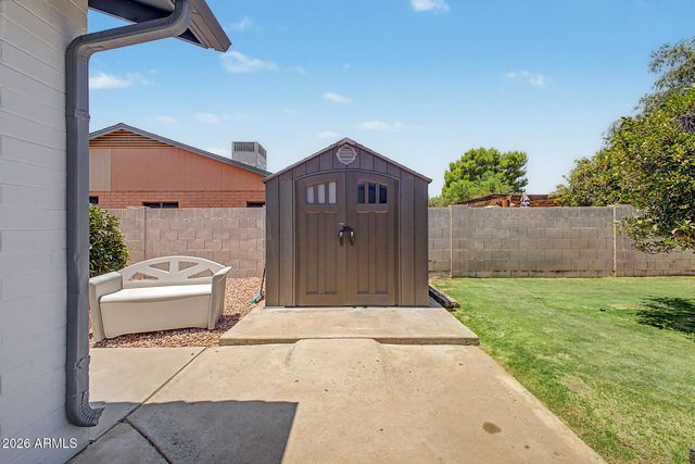 6116 W WILLOW Avenue, Glendale, AZ 85304