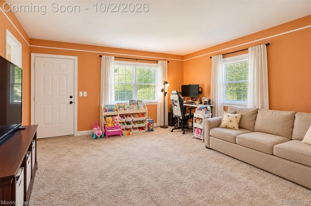 4717 Dudley Street, Dearborn Heights, MI 48125