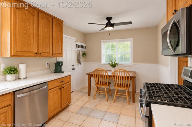 4717 Dudley Street, Dearborn Heights, MI 48125