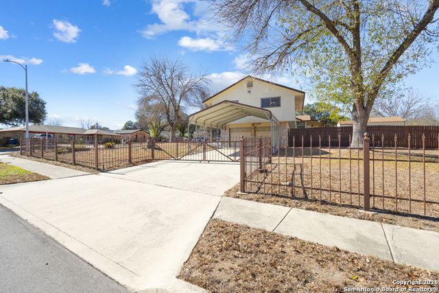 6107 Town Wood, San Antonio, TX 78238
