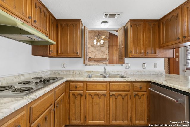 6107 Town Wood, San Antonio, TX 78238