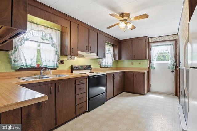 1809 HARKINS RD, Pylesville, MD 21132