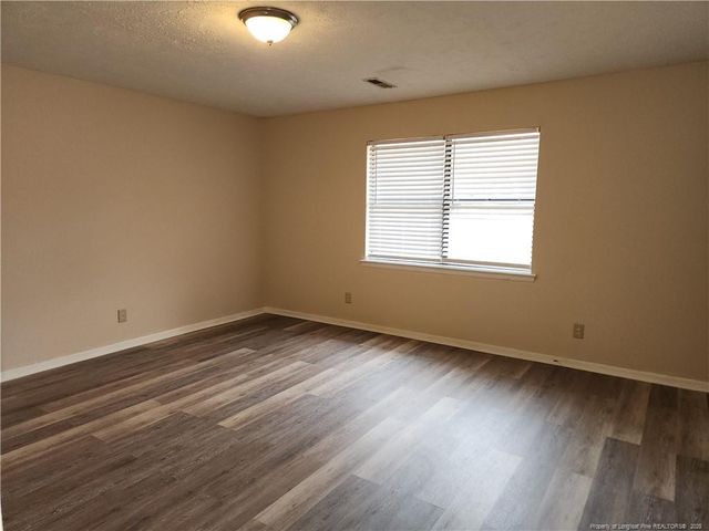 7062 Calamar Drive, Fayetteville, NC 28314