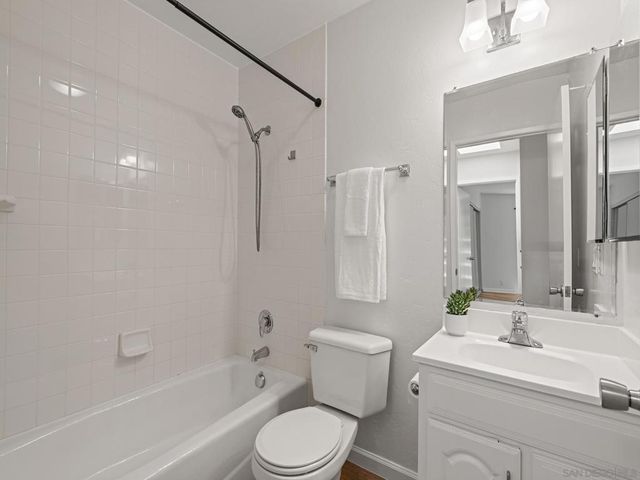3250 Via Marin 4, La Jolla, CA 92037