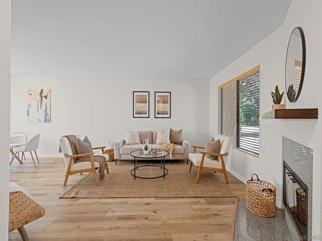 3250 Via Marin 4, La Jolla, CA 92037