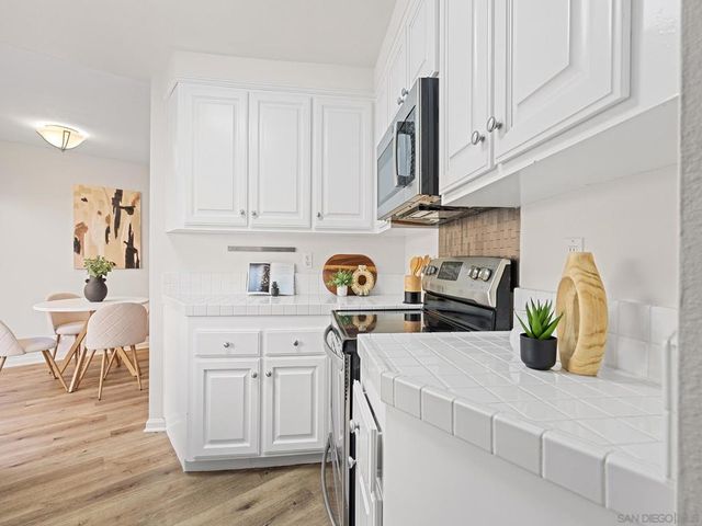 3250 Via Marin 4, La Jolla, CA 92037