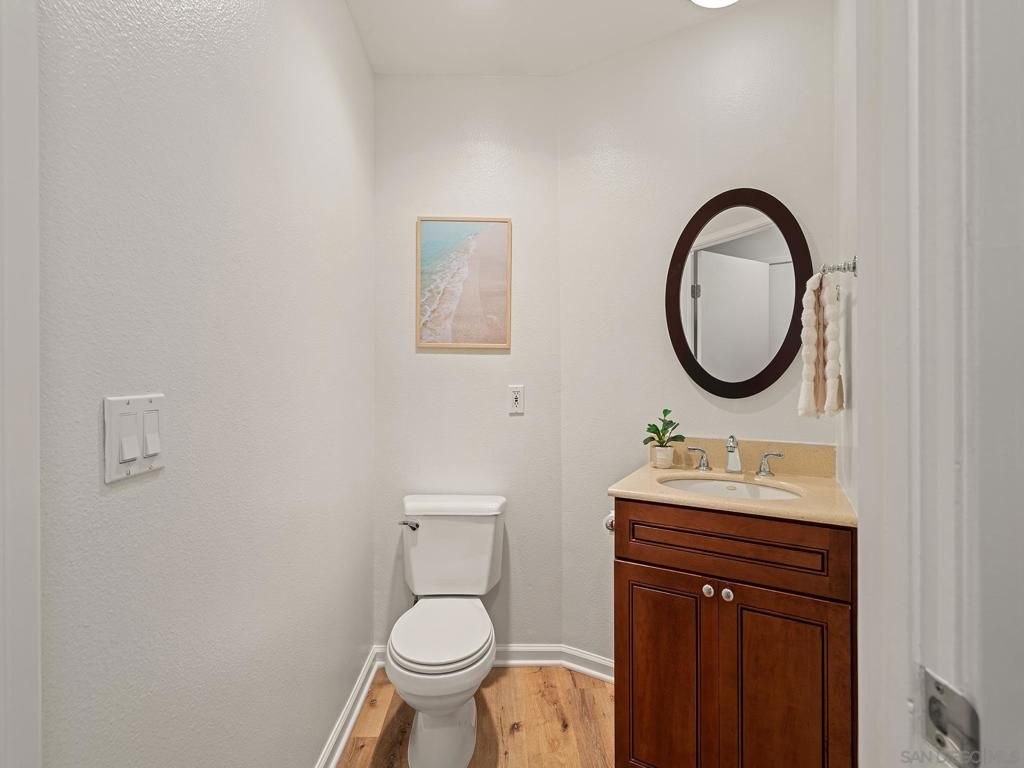 Image 11 of property listing at 3250 Via Marin 4, La Jolla, CA 92037