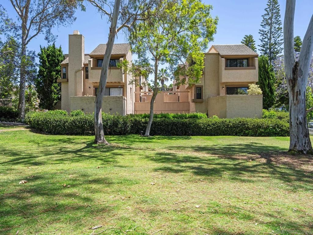 Image 21 of property listing at 3250 Via Marin 4, La Jolla, CA 92037