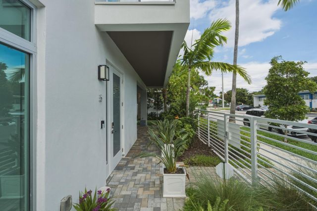 5 SE 11th Avenue, Fort Lauderdale, FL 33301