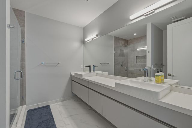 5 SE 11th Avenue, Fort Lauderdale, FL 33301