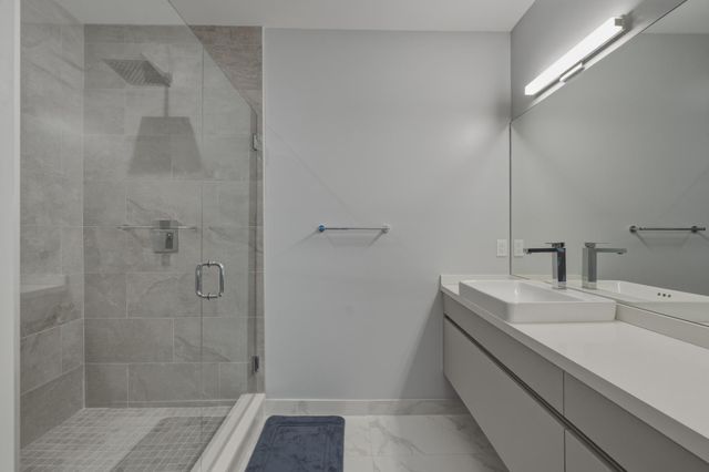 5 SE 11th Avenue, Fort Lauderdale, FL 33301