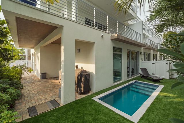 5 SE 11th Avenue, Fort Lauderdale, FL 33301