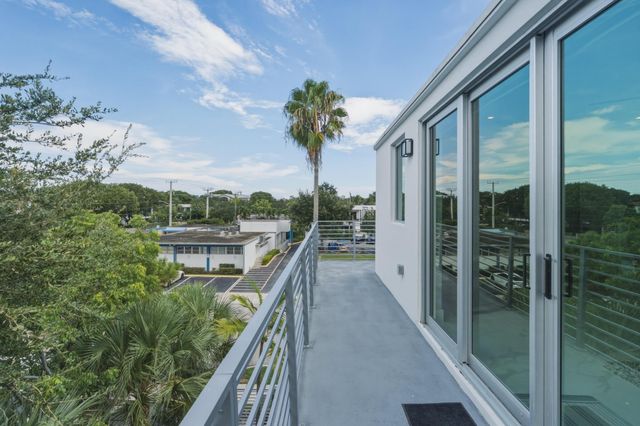 5 SE 11th Avenue, Fort Lauderdale, FL 33301