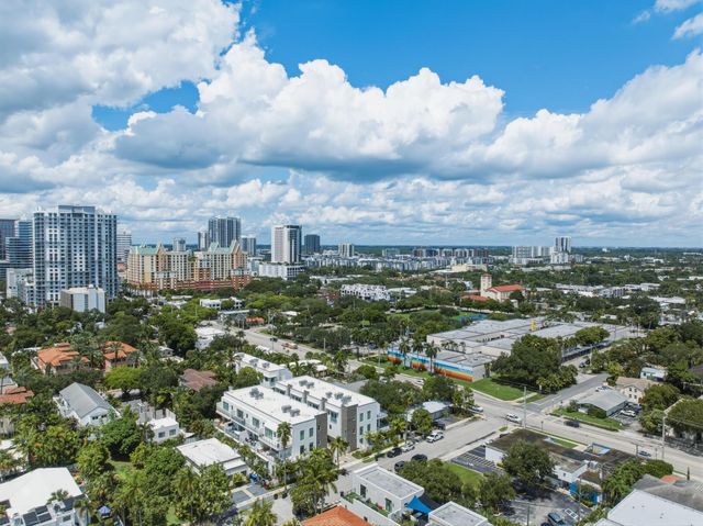 5 SE 11th Avenue, Fort Lauderdale, FL 33301