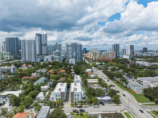 5 SE 11th Avenue, Fort Lauderdale, FL 33301