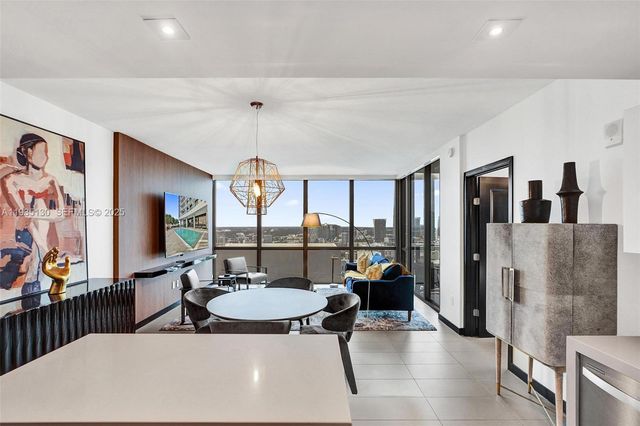 1600 NE 1st Ave 3420, Miami, FL 33132