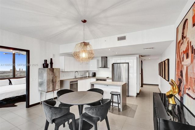 1600 NE 1st Ave 3420, Miami, FL 33132