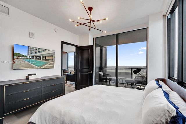 1600 NE 1st Ave 3420, Miami, FL 33132