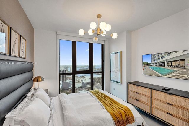 1600 NE 1st Ave 3420, Miami, FL 33132