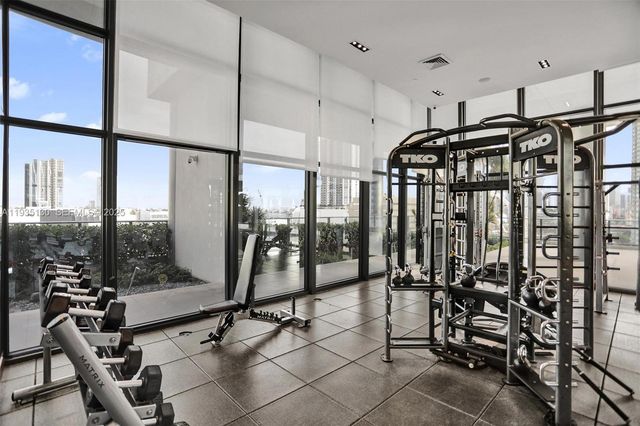 1600 NE 1st Ave 3420, Miami, FL 33132