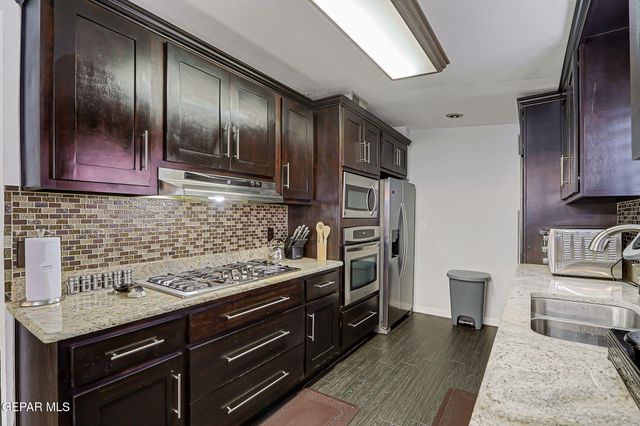 960 Warwick Road, El Paso, TX 79907