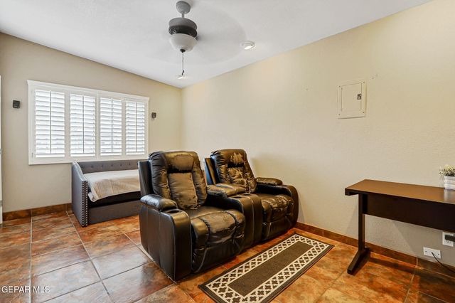 960 Warwick Road, El Paso, TX 79907