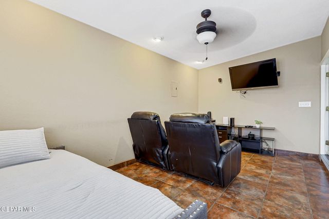 960 Warwick Road, El Paso, TX 79907