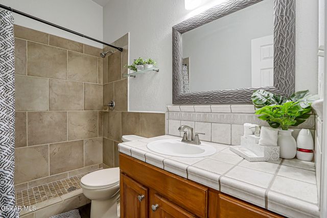 960 Warwick Road, El Paso, TX 79907