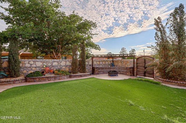 960 Warwick Road, El Paso, TX 79907