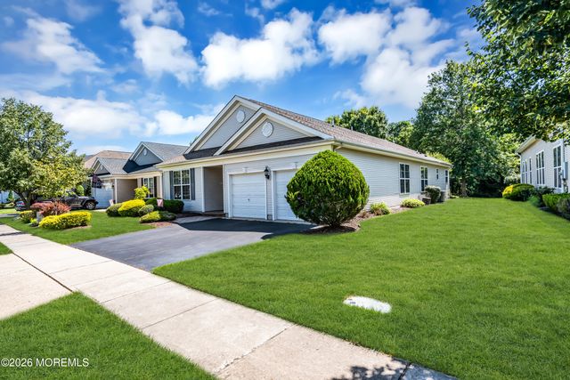11 Carlisle Drive, Jackson, NJ 08527