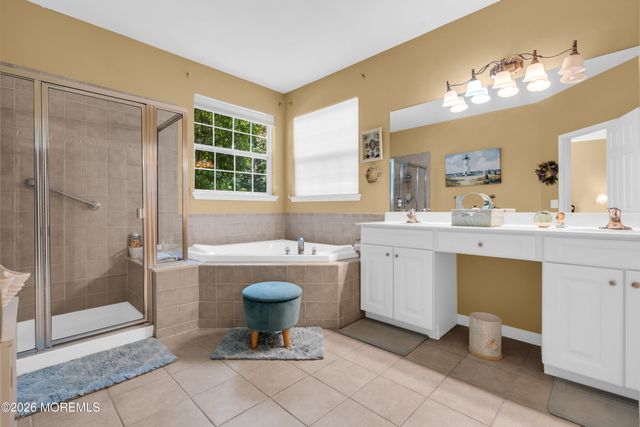 11 Carlisle Drive, Jackson, NJ 08527