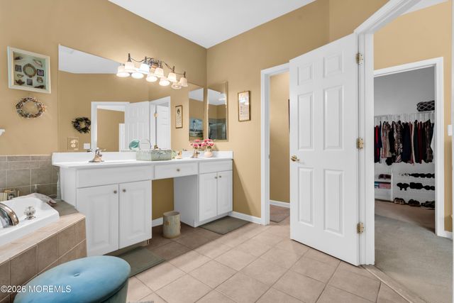 11 Carlisle Drive, Jackson, NJ 08527