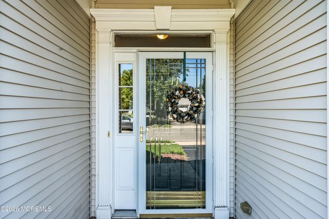11 Carlisle Drive, Jackson, NJ 08527