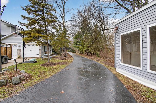 9934 28th AVENUE, Pleasant Prairie, WI 53158