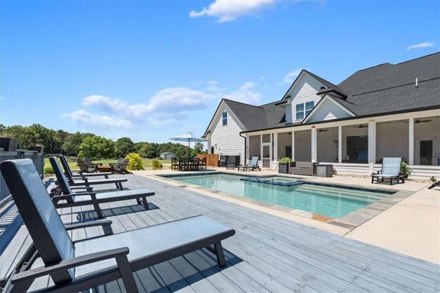 2219 Oak Grove Church Road, Carrollton, GA 30117