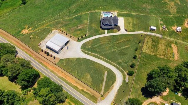 2219 Oak Grove Church Road, Carrollton, GA 30117