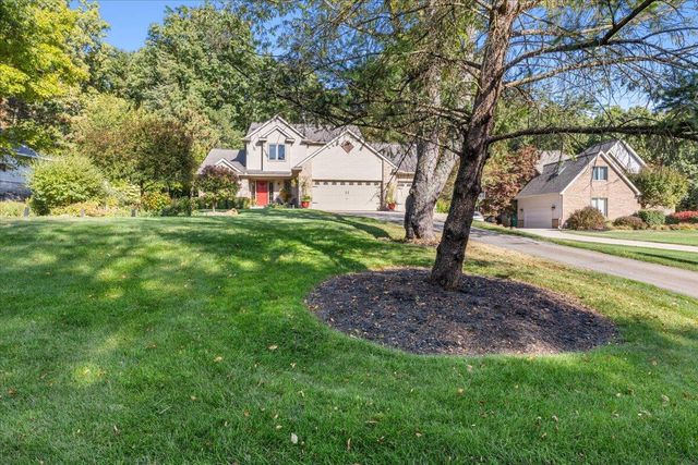 7691 Prairie Court, Brighton, MI 48116