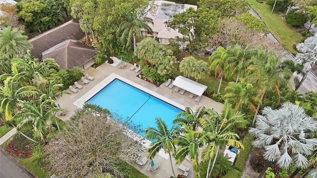 800 Cypress Grove Drive 308, Pompano Beach, FL 33069