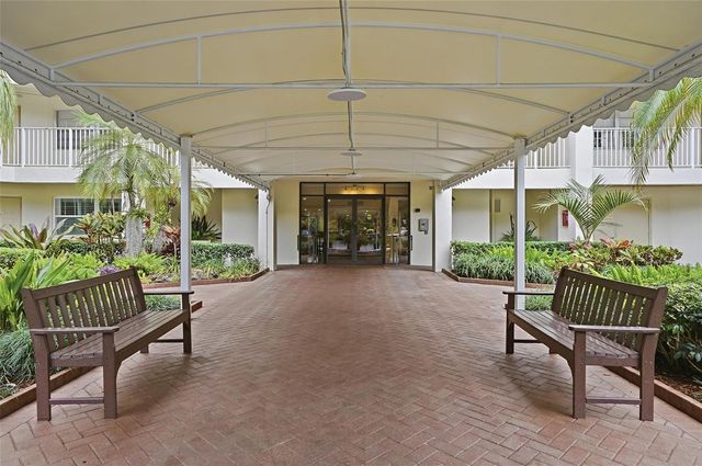 800 Cypress Grove Drive 308, Pompano Beach, FL 33069