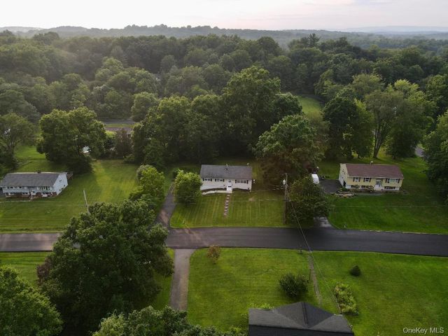 20 Meadow Avenue, Washingtonville, NY 10992