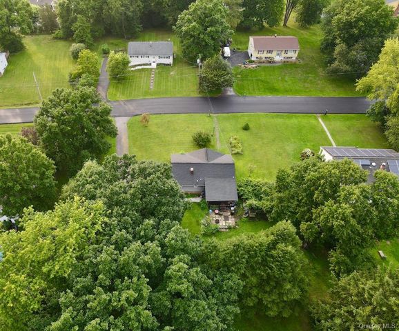 20 Meadow Avenue, Washingtonville, NY 10992