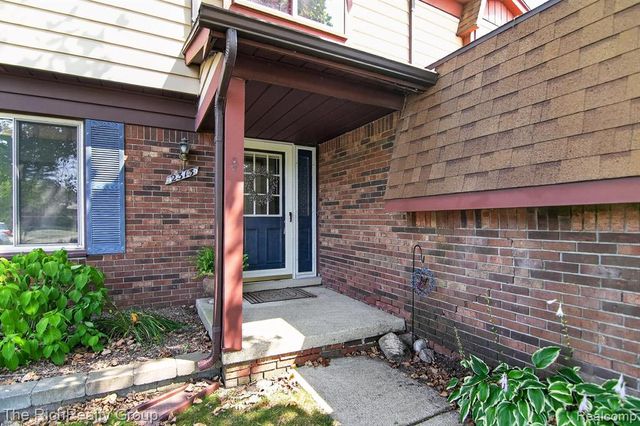 2313 Abbey Court, Canton, MI 48188