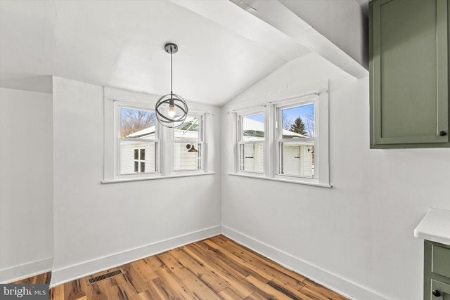 255 W MAIN STREET, Fayetteville, PA 17222