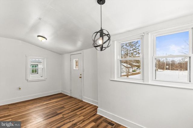 255 W MAIN STREET, Fayetteville, PA 17222