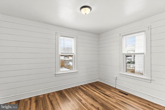 255 W MAIN STREET, Fayetteville, PA 17222