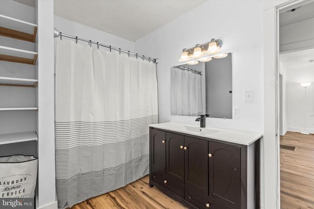 255 W MAIN STREET, Fayetteville, PA 17222