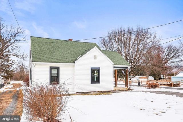 255 W MAIN STREET, Fayetteville, PA 17222