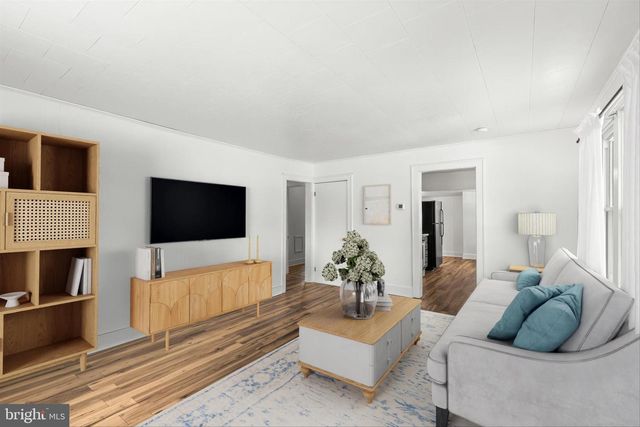 255 W MAIN STREET, Fayetteville, PA 17222