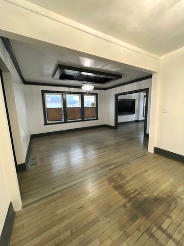 1444 W 72nd Place, Chicago, IL 60636