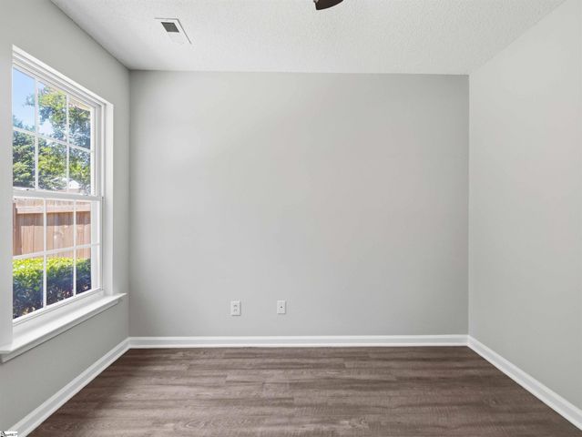 28 Brookhaven Way, Simpsonville, SC 29681